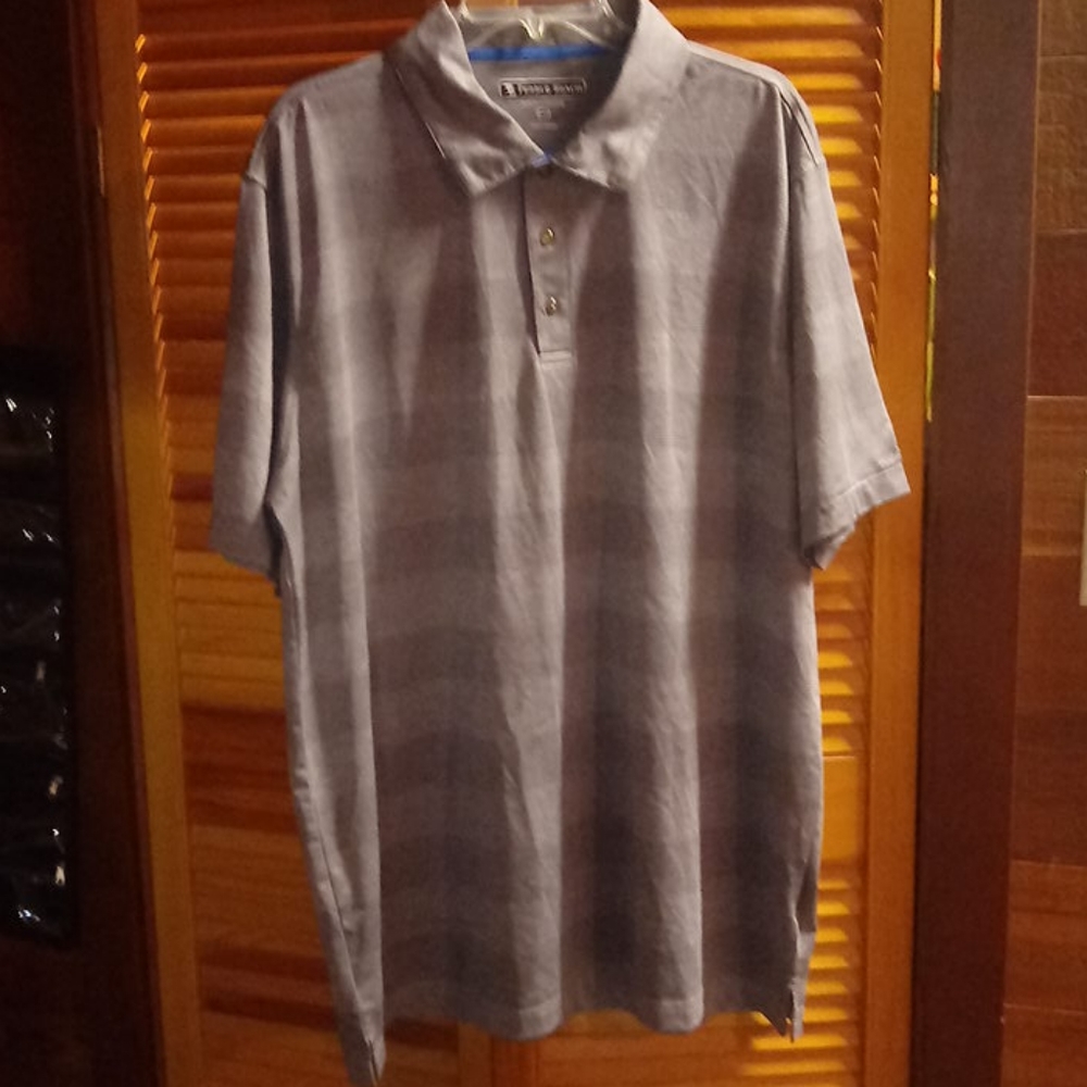 Men's Polo Shirt in excellent condition